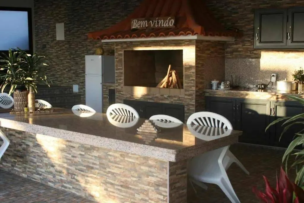 Arcos Grand Suites With Pool Calheta